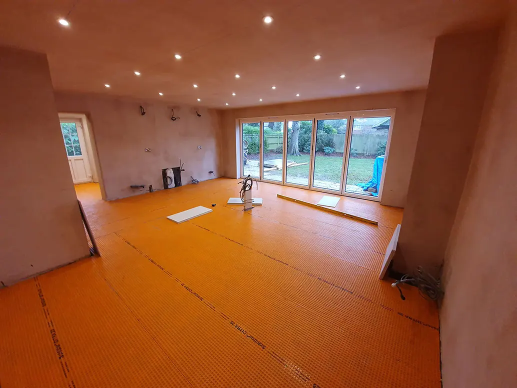 Screed over the heating