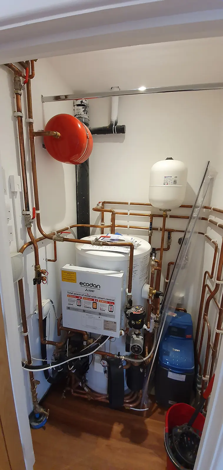 Air source heat pump plant