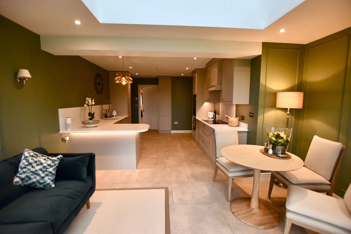 Kitchen to the garden view